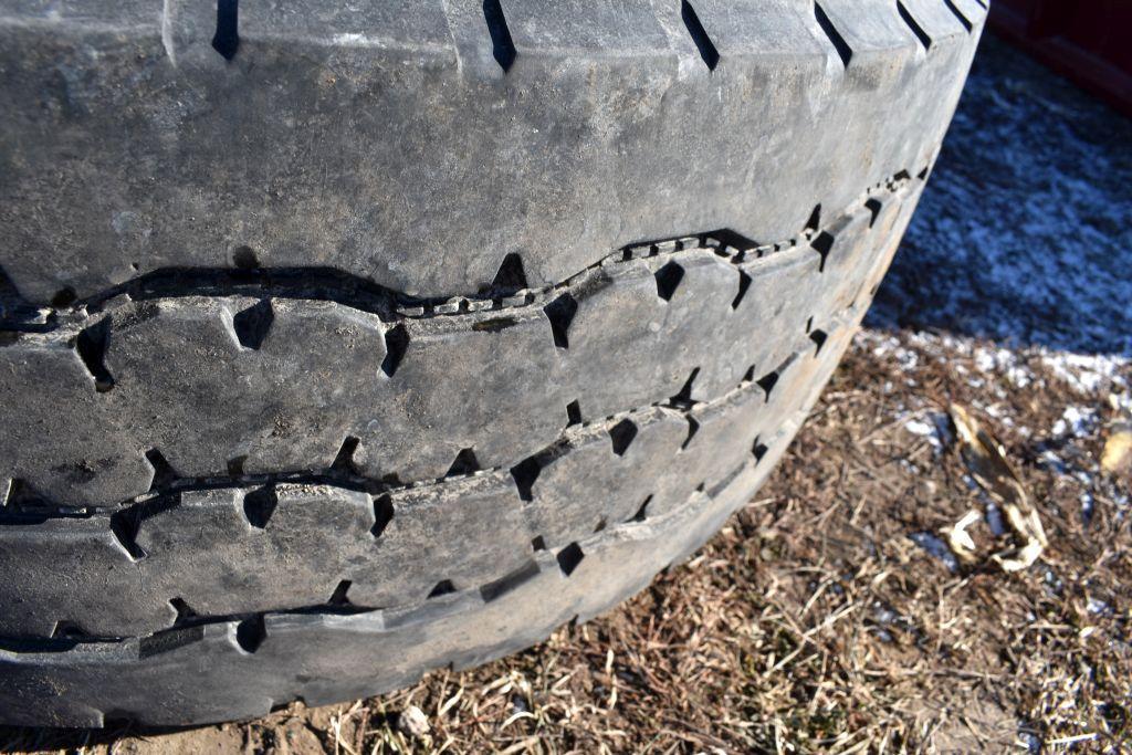 (2) Yokohama 425/65R22.5, Virgin Tires, Selling 2 x $