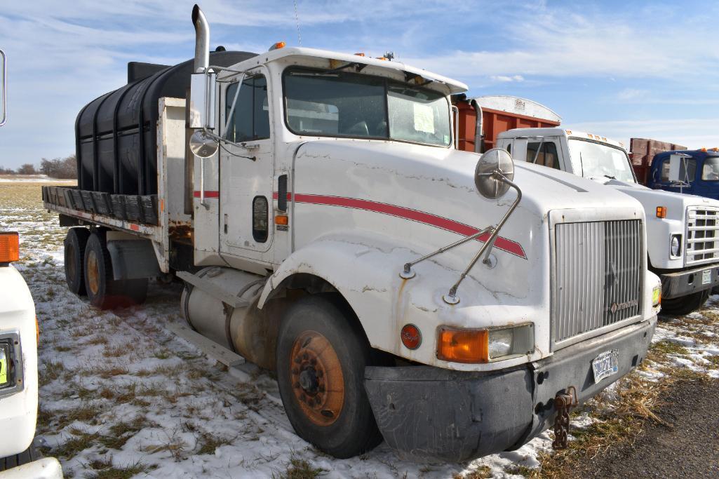 1990 International 9200 Tandem Axle Tender Truck