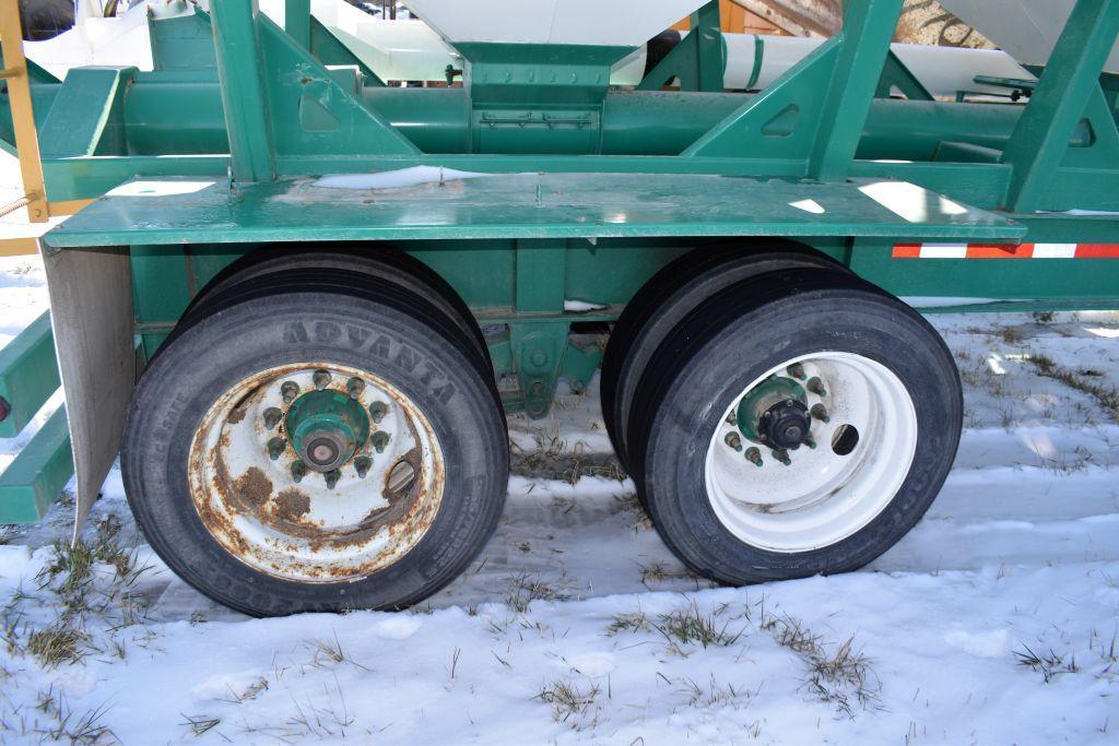 2010 Behnke 24 Ton Fertilizer Tender Semi