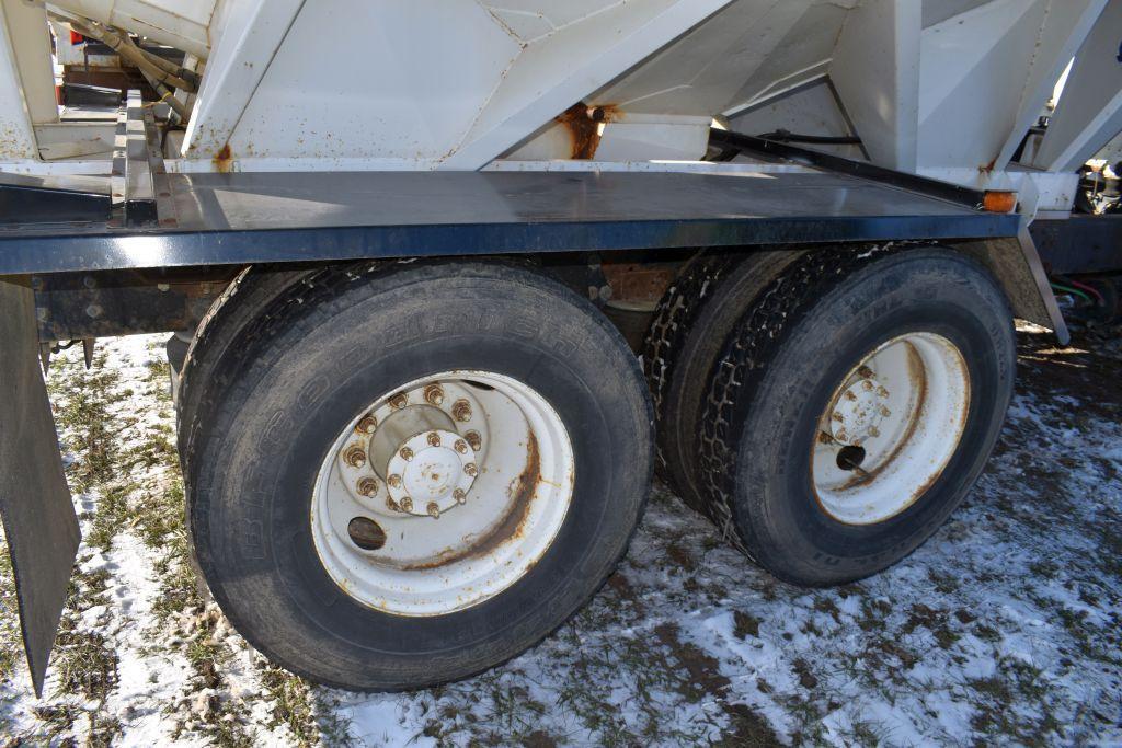 2000 Freightliner Fertilizer Tender Truck, Will