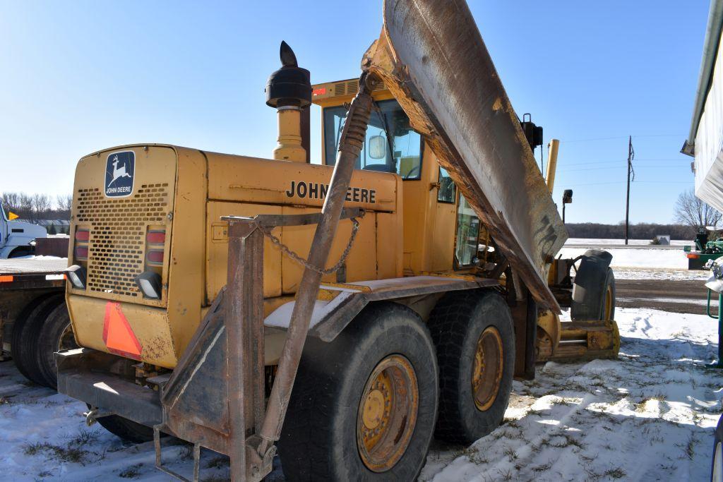 John Deere 770-BH Articulated Motor Grader,14'Mol