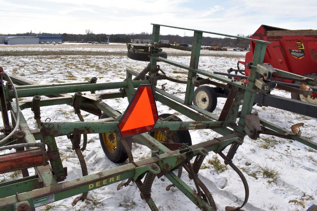 John Deere 100 Field Cultivator, 18',