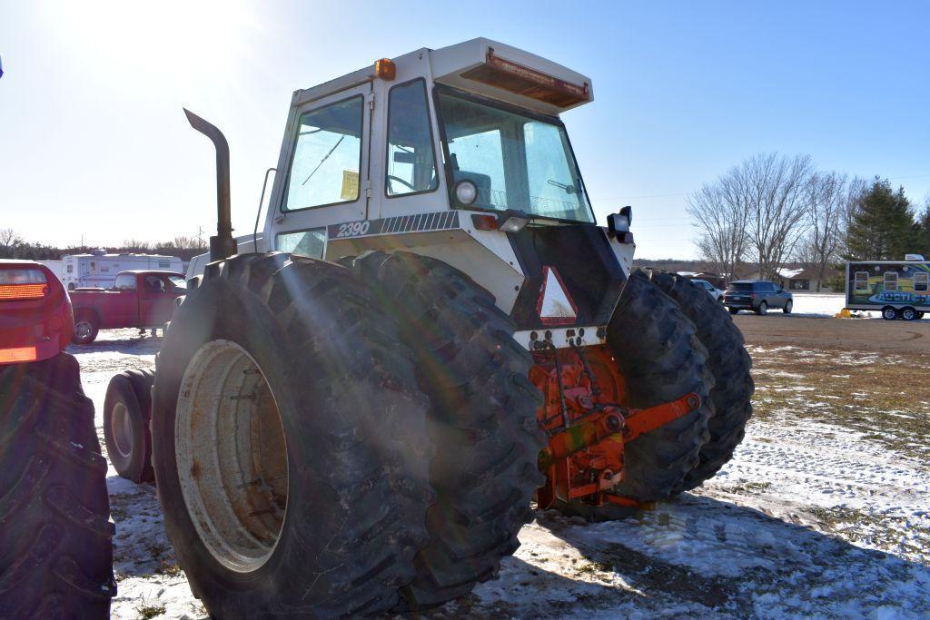 Case 2390 2WD Tractor, 4115 Actual Hours, Power