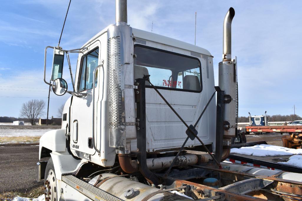 1997 Mack CH600 Day Cab Semi Tractor, E7 454