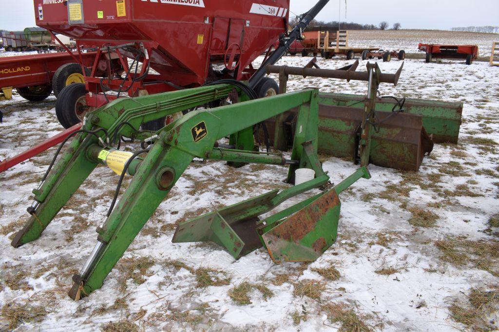 John Deere 158 Hydraulic Loader With 8' Material t