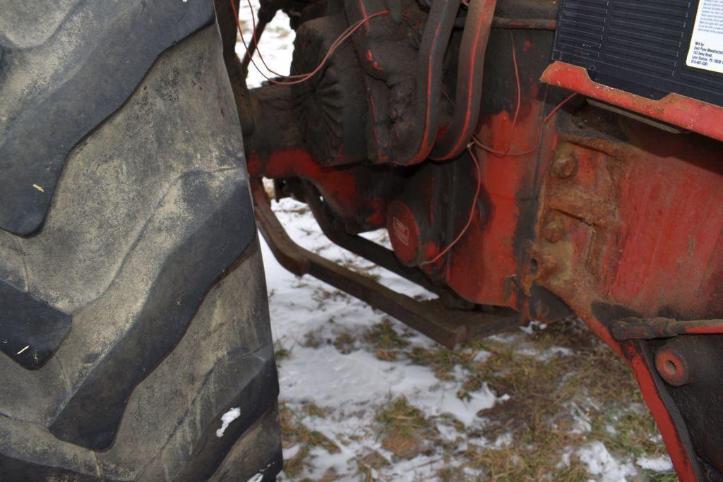 Farmall 706, Gas, WF, 540/1000PTO, Dual Hydrauli