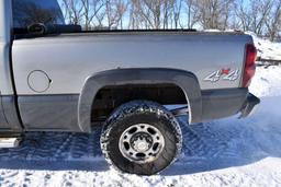 2003 Chevy 2500HD, Duramax 6.6L, 226,362 Miles, Ext. Cab, Gooseneck Hitch, Aux. Fuel Tank,