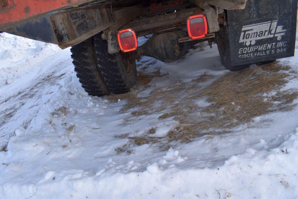 1978 Ford F600 Grain Truck, Single Axle, 16' Omaha Box & Hoist, 360 V8, 5x2 Speed, NO TITLE...