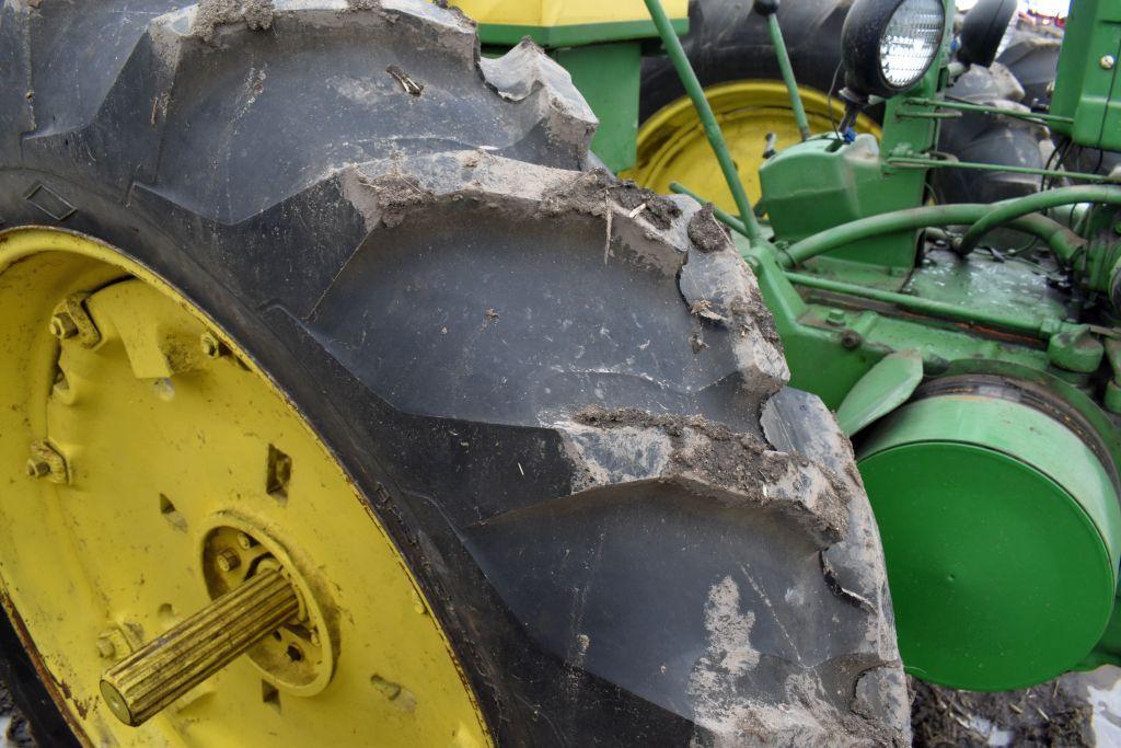 John Deere A Style Tractor, 13.6x38 Tires, Rock Shaft, Aux. Hyd., Electric Start, SN 695556, Motor