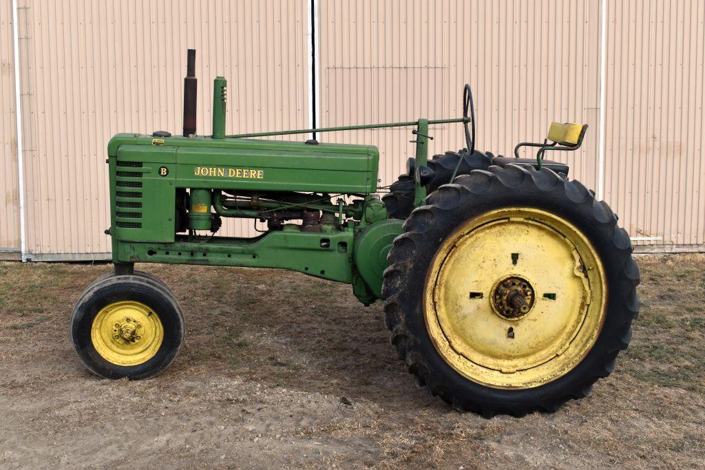 John Deere B Style Tractor, Electric Start, 11.2x38 Tires, Aux. Hyd., SN Unlegible, Motor Free,