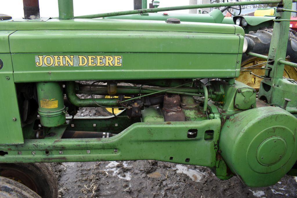 John Deere B Style Tractor, Electric Start, 11.2x38 Tires, Aux. Hyd., SN Unlegible, Motor Free,