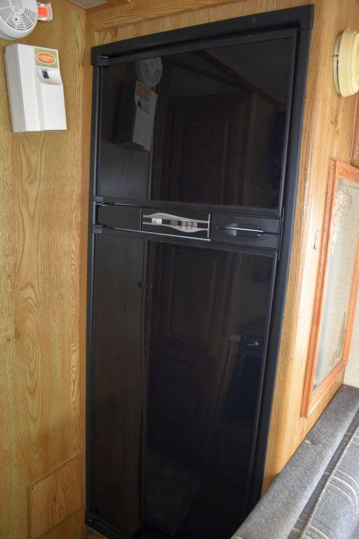 1986 Chevy Mallard Motorhome, 47,818 Actual Miles, V8 Gas, Auto, 37', Tandem Axle, Awning, Runs