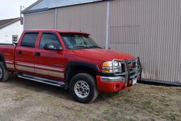 2004 GMC 2500HD Pickup, 12,680 Actual One Owner Miles, 6.0 V8 Gas, 4 Door, 4x4, Auto, Leather,