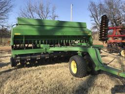 John Deere 1590 No till Drill w/Fertilizer