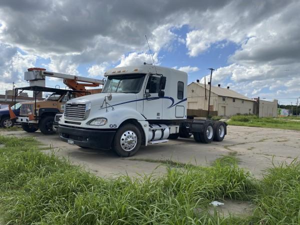 05 Freightliner