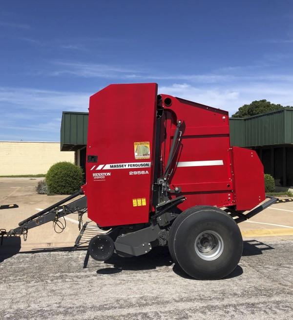 16 Massey Ferguson Baler