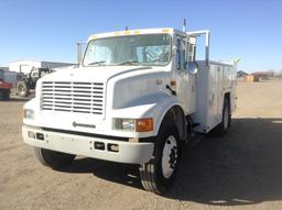 2002 International 4700 S/A Compressor Truck