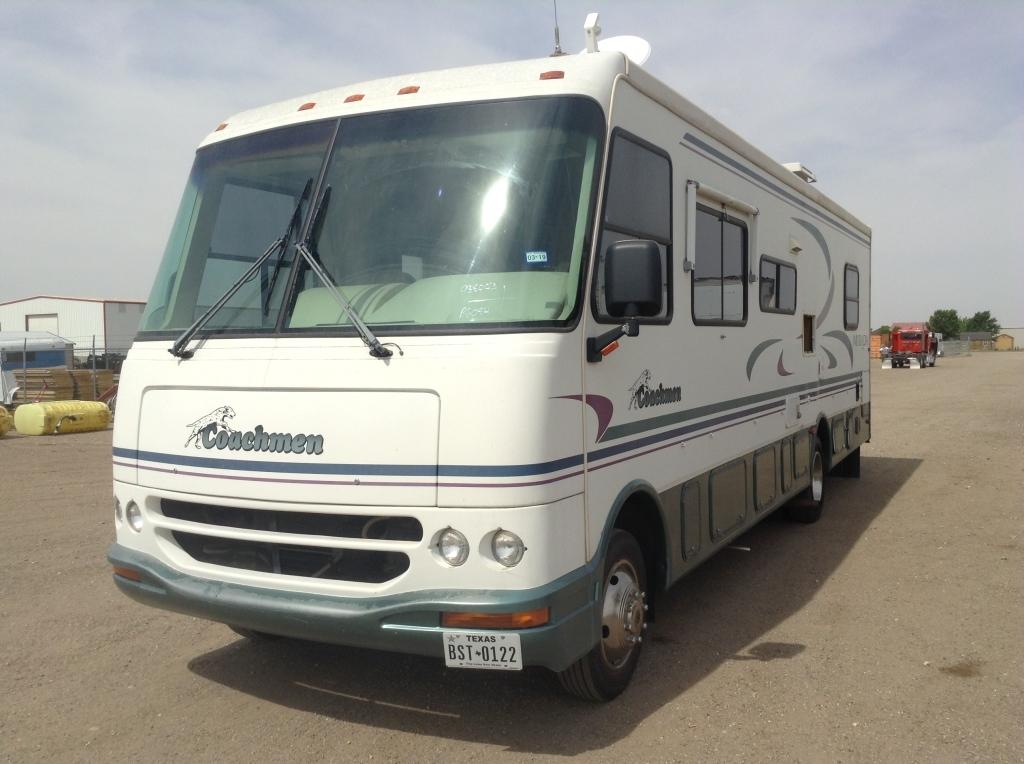 2000 Mirada Coachmen 300 QB Motorhome