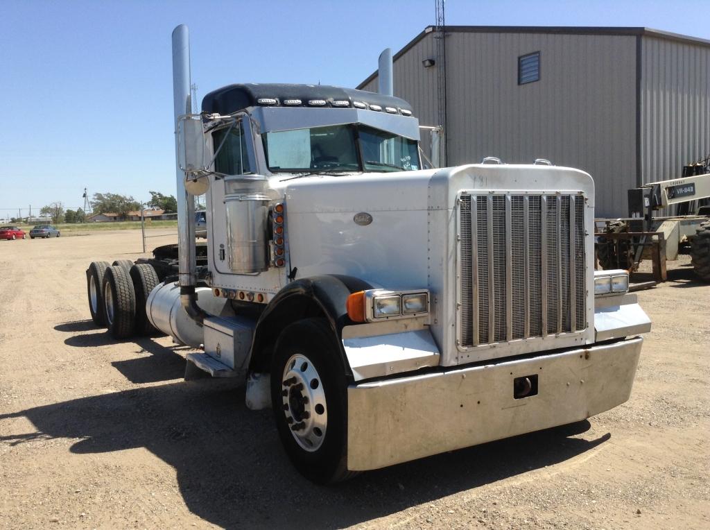 2000 Peterbilt 379 Truck Tractor