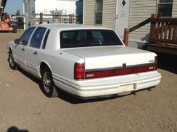 1992 Lincoln Town Car Sedan Car