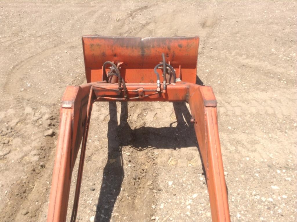 Case Hydraulic Front Load Bucket w/Arms