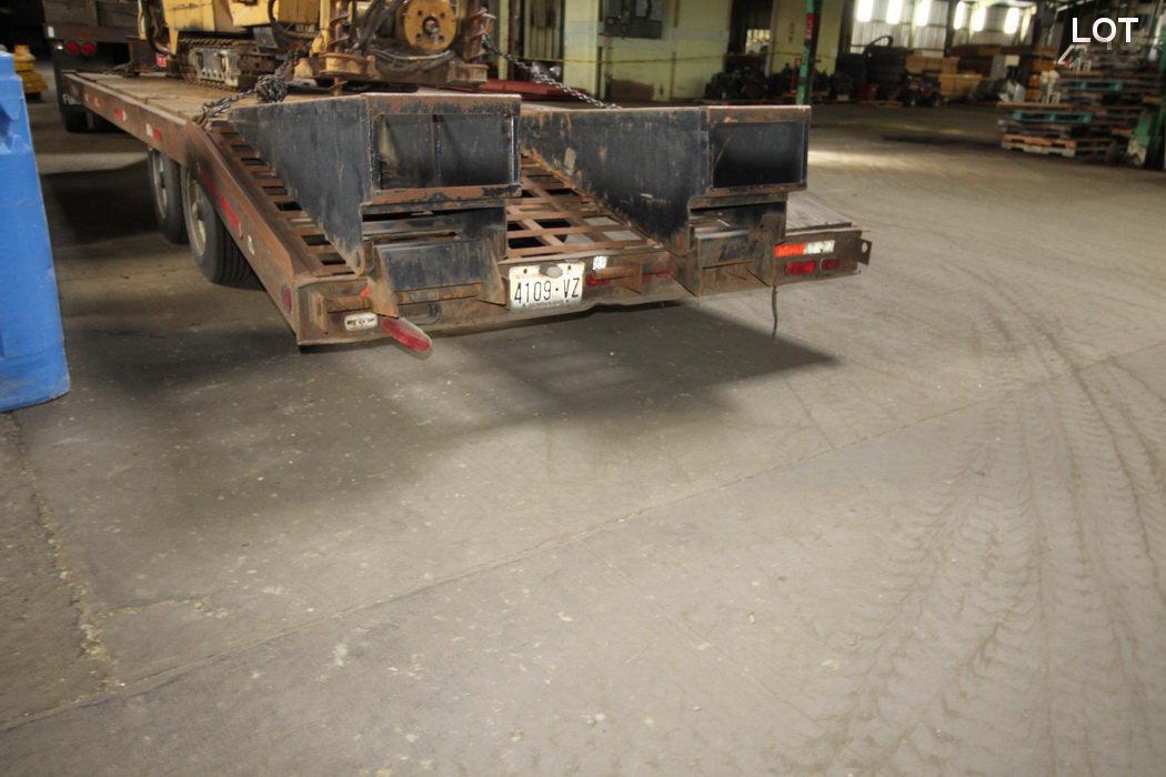 1985 TRLTZ Flat Bed Trailer