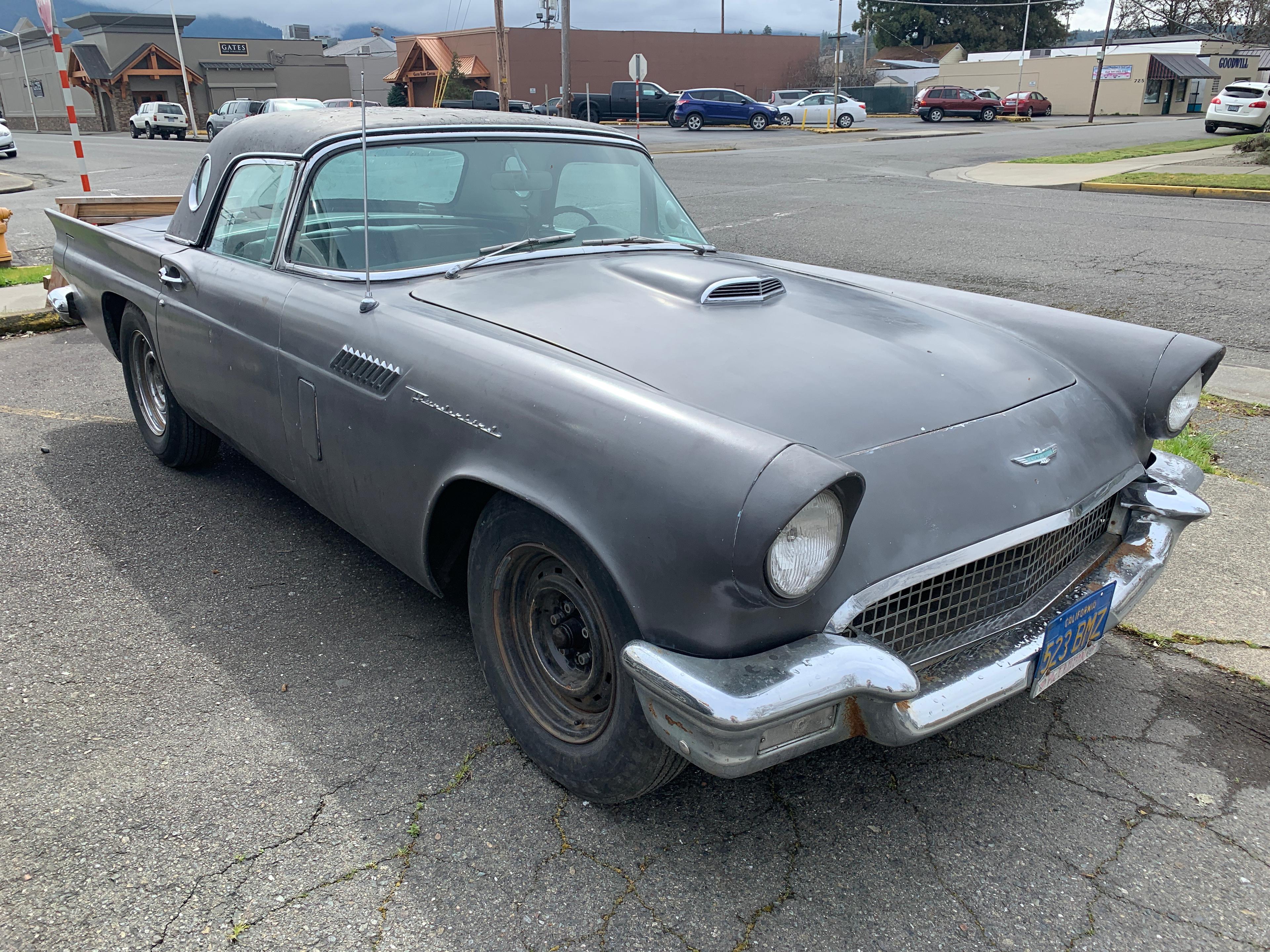 1957 Ford T-Bird V8 3SP Overdrive VIN #D7FH394124