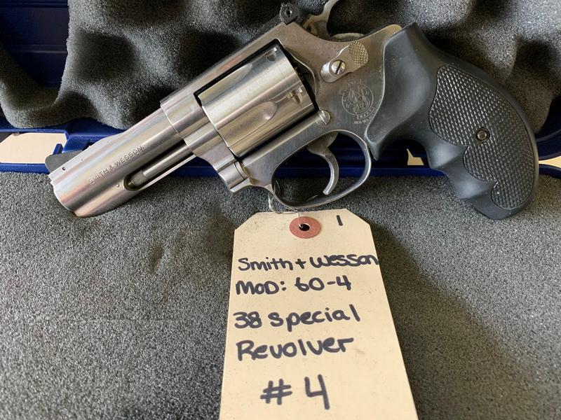 Smith & Wesson Model 60-4 38 S/N: BUH3090 Special Revolver