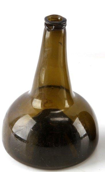 18TH CENTURY DUTCH OPEN PONTIL BLACK ONION BOTTLE