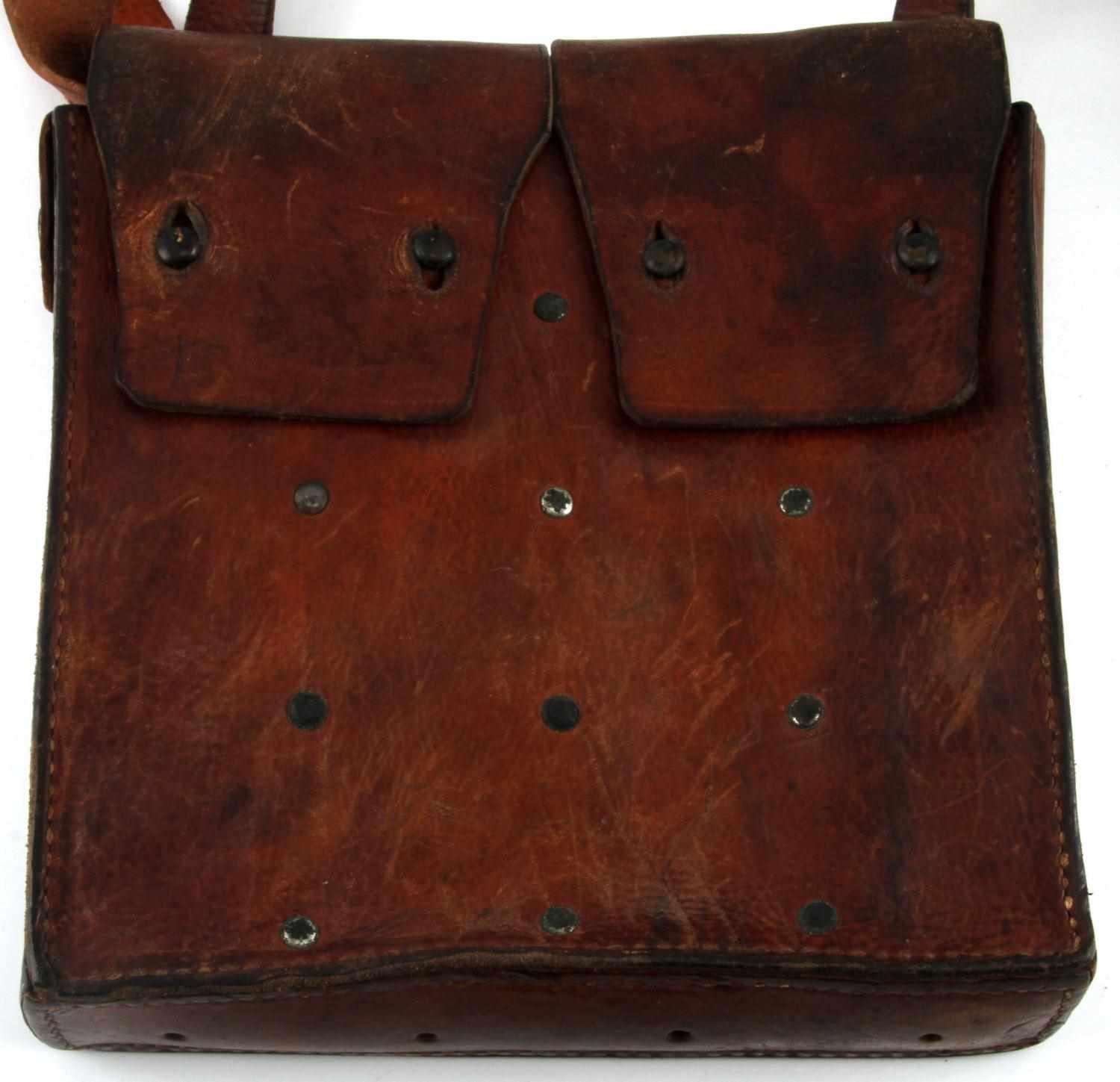 WWII THOMPSON SUBMACHINE GUN LEATHER MAG SATCHEL