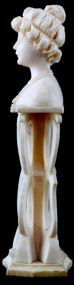 ANTIQUE IVORY CHESS PIECE QUEEN ALEXANDRIA