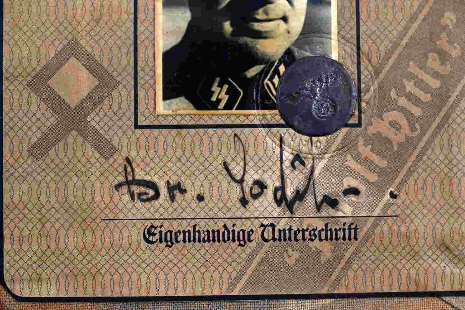 WWII THIRD REICH GERMAN PANZER DIVISION SS ID BOOK