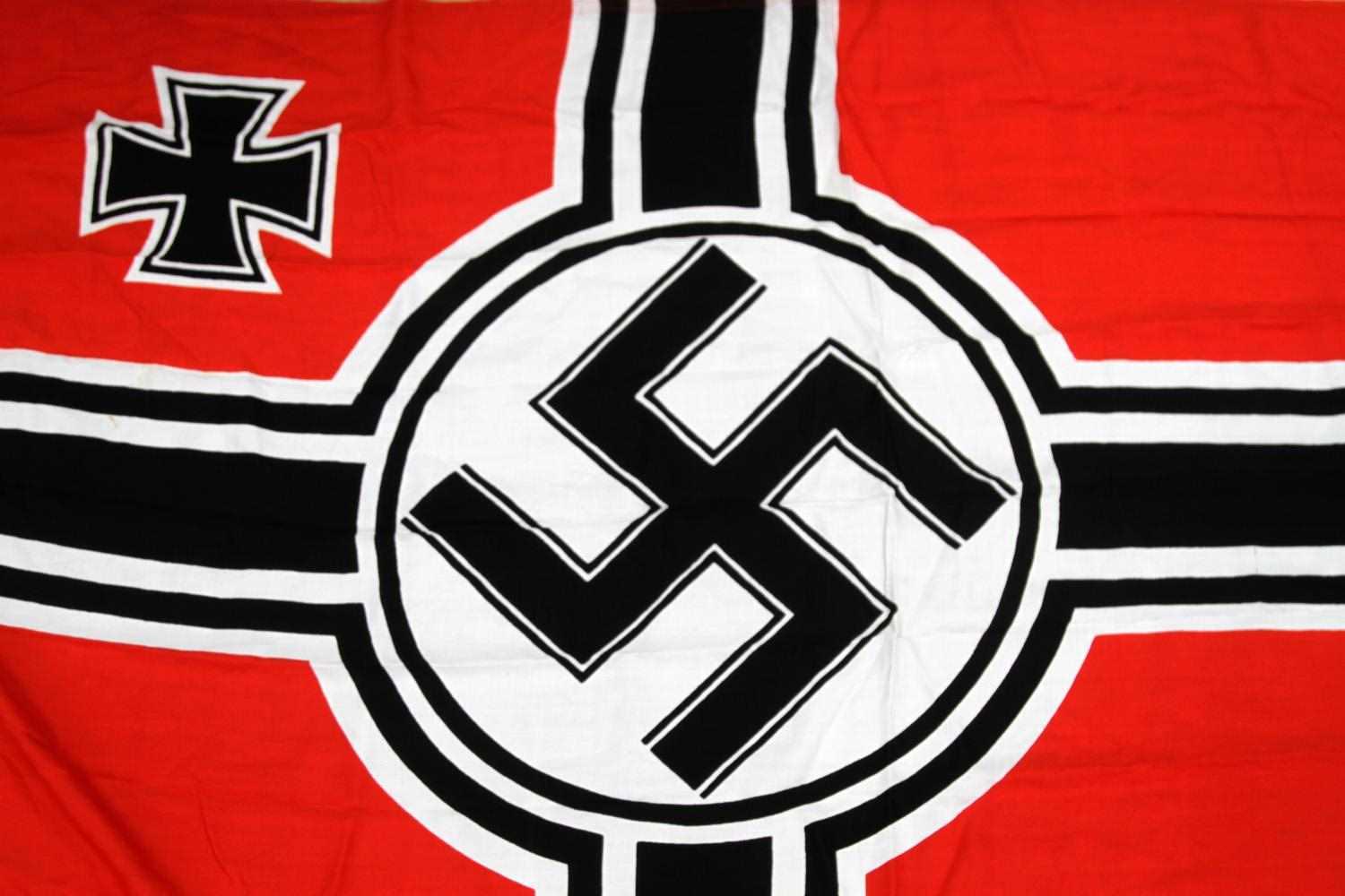 WWII GERMAN THIRD REICH KRIEGSMARINE BATTLE FLAG