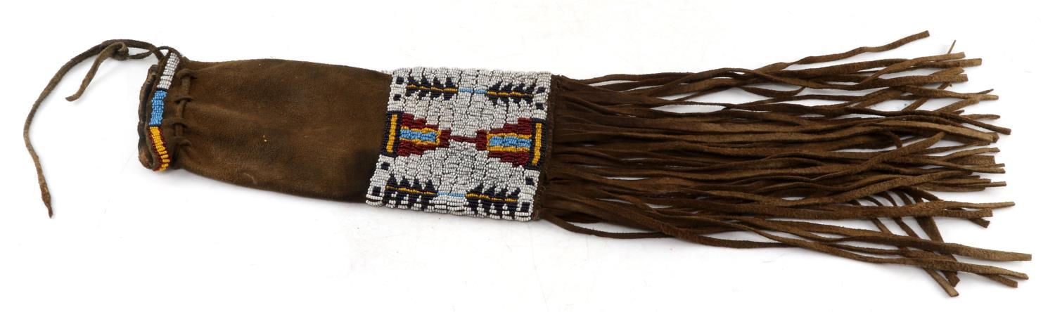 ANTIQU PLAINS INDIAN BEADED BRAIN TANNED PIPE BAG