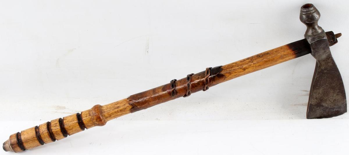 ANTIQUE PLAINS INDIAN PIPE TOMAHAWK