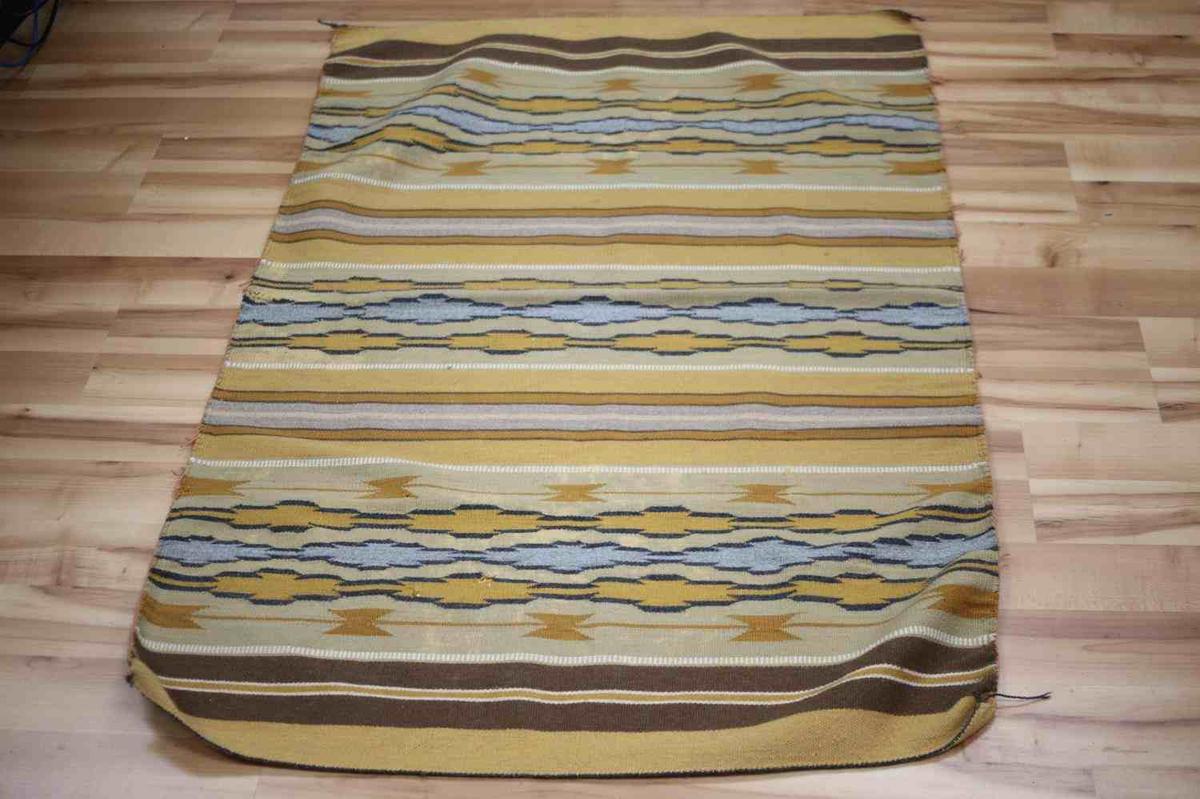 NAVAJO ANTIQUE WIDE RUINS WEAVE MULTICOLORED RUG