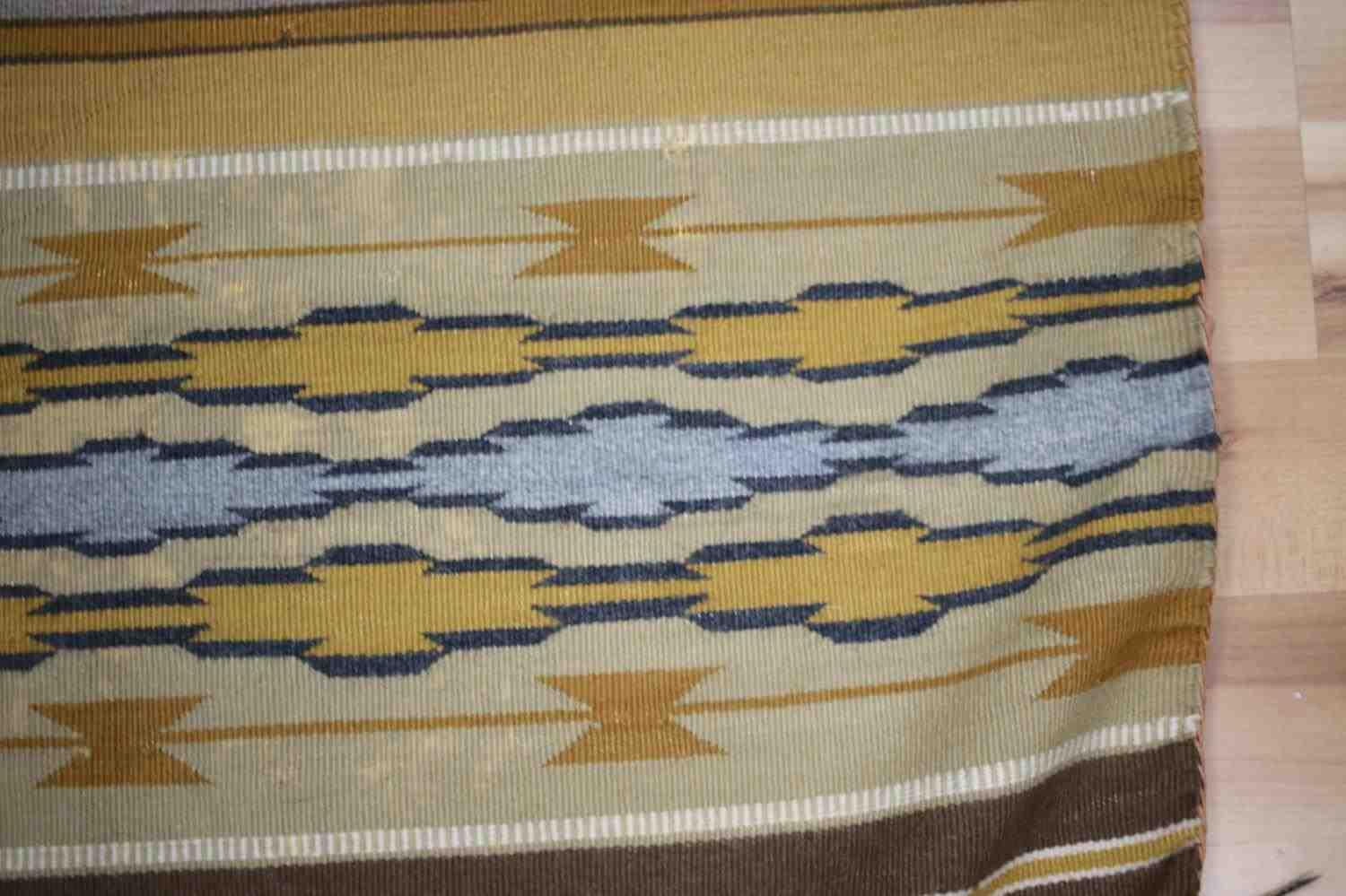 NAVAJO ANTIQUE WIDE RUINS WEAVE MULTICOLORED RUG