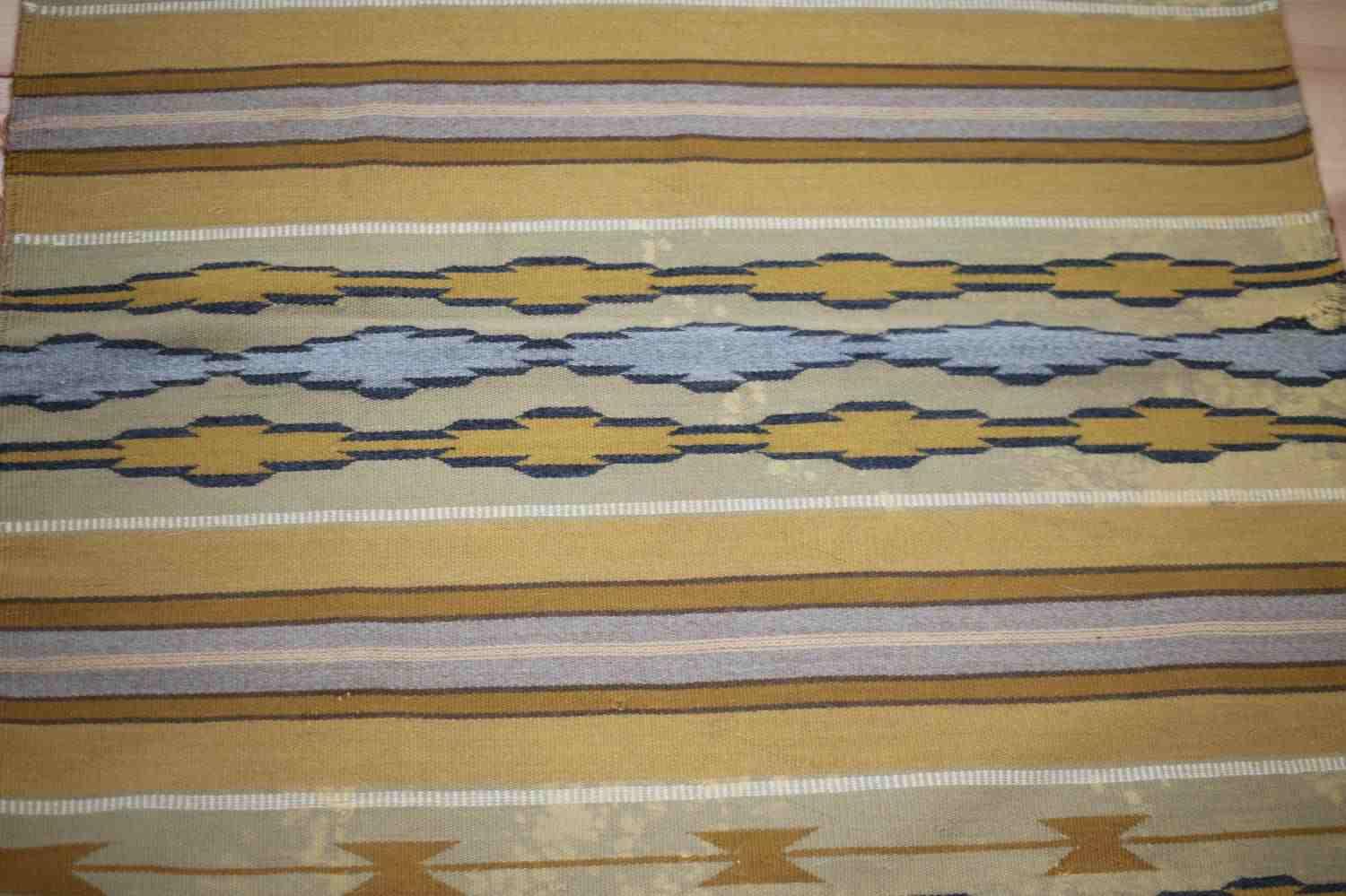 NAVAJO ANTIQUE WIDE RUINS WEAVE MULTICOLORED RUG