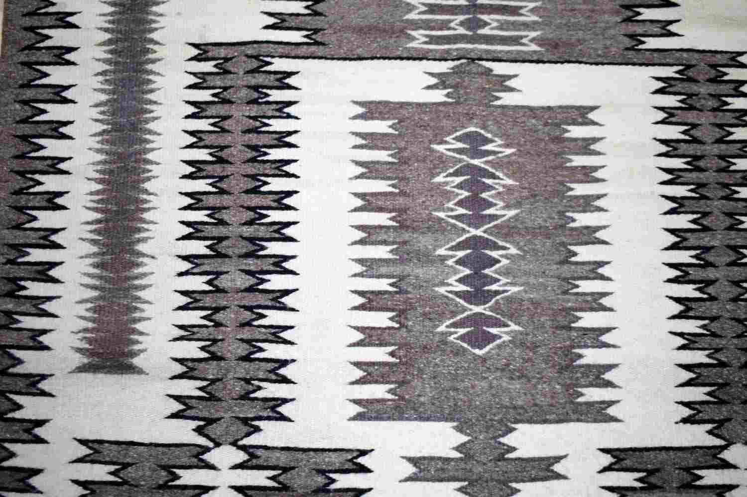 NAVAJO INDIAN TOADLENA GREY HILLS WEAVE RUG