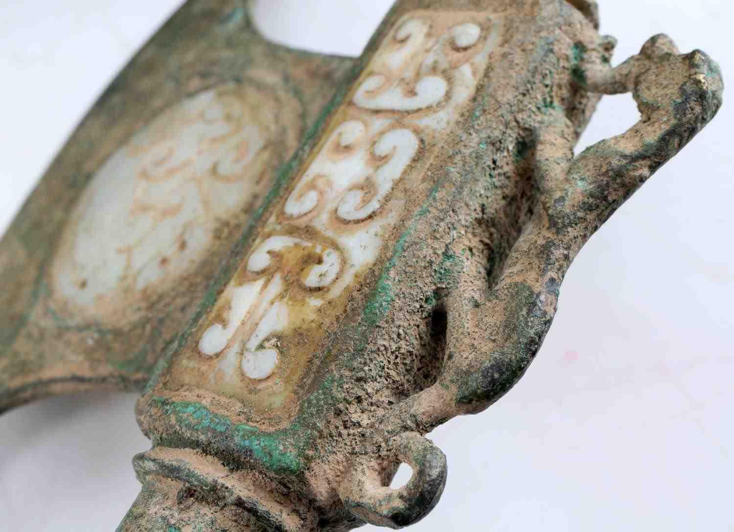 ARCHAIC CHINESE BRONZE AXE WITH JADE INLAY W COA