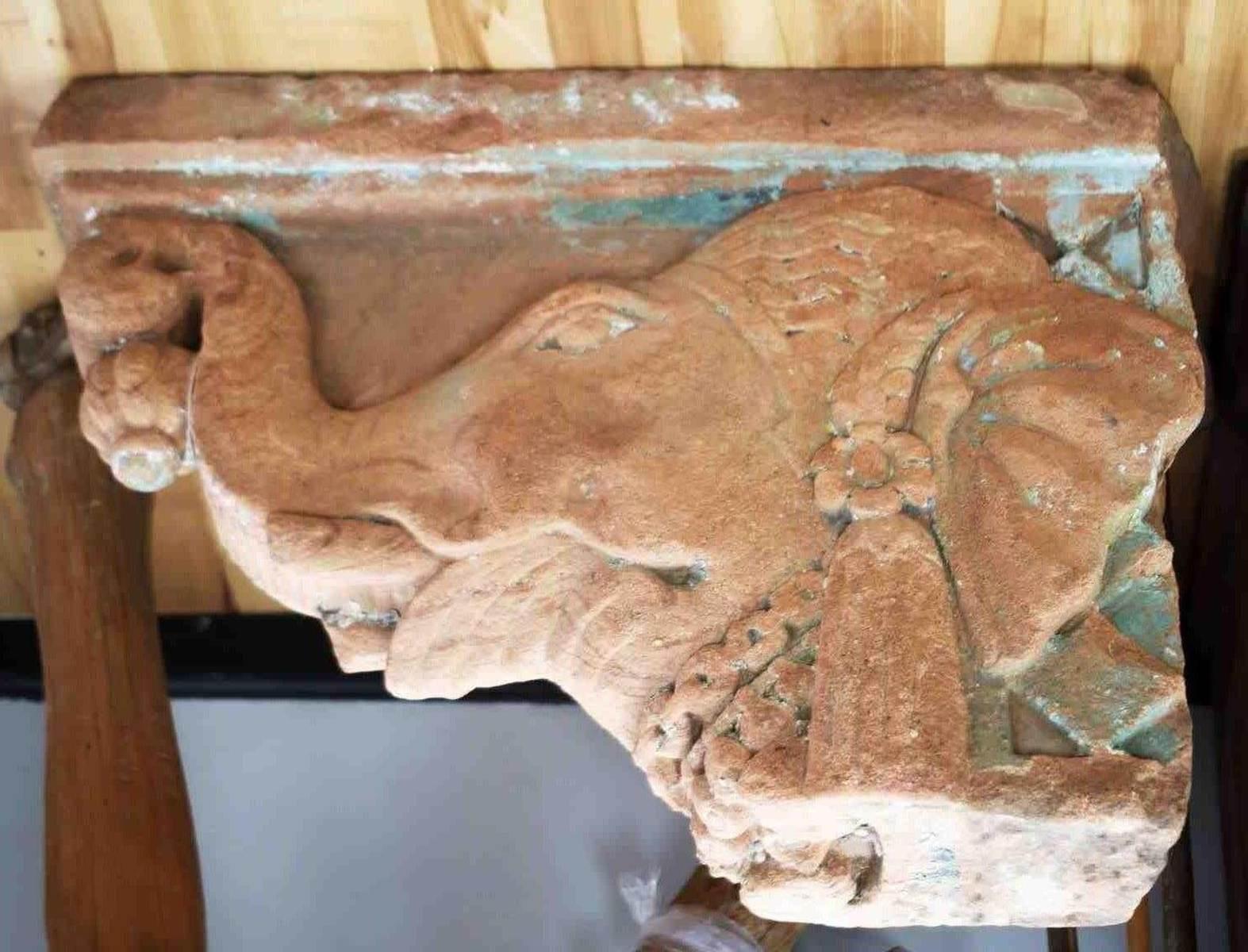 DECORATIVE ASIATIC STONE ELEPHANT HEAD CORBEL