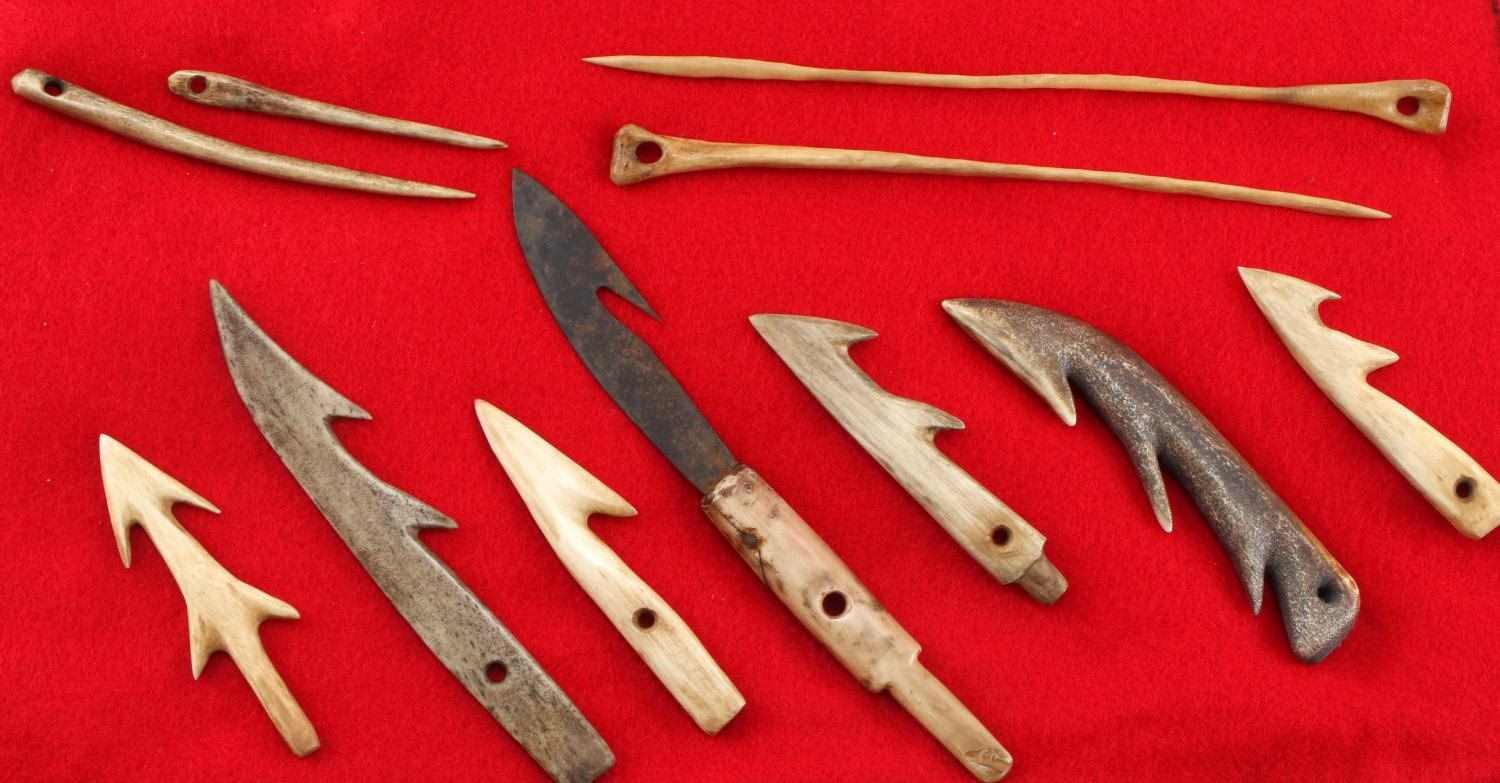 NATIVE AMERICAN BONE TOOL AND NEEDLE LOT OF 11