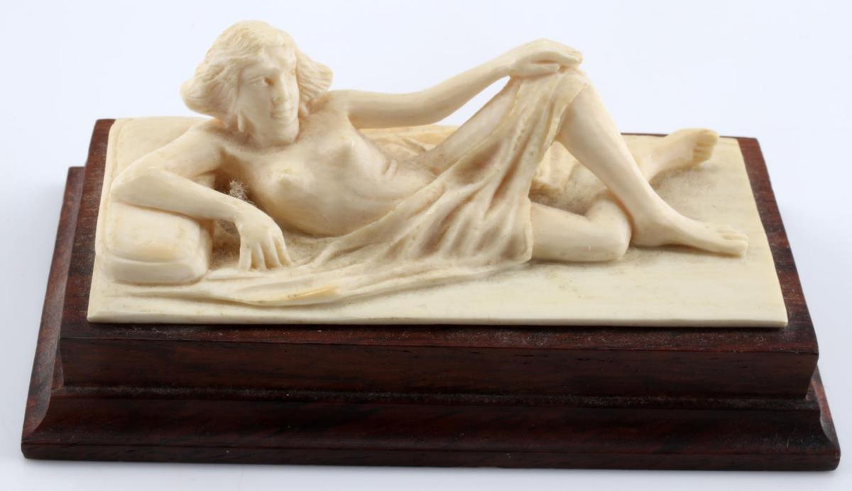 ANTIQUE DOCTORS LADY NUDE IVORY MEDICAL RECLINING