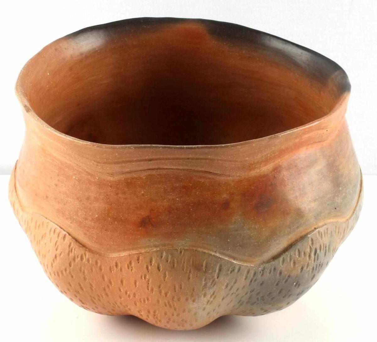 NATIVE AMERICAN MADE CLAY POTTERY BOWL