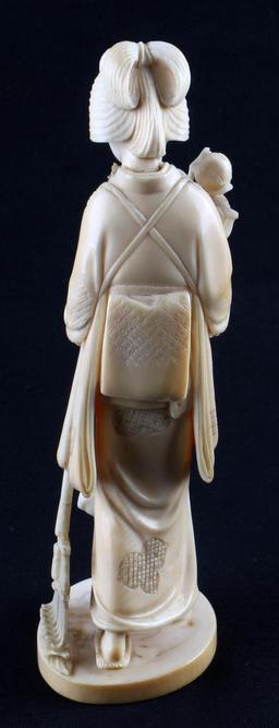 ANTIQUE CARVED IVORY FEMALE OKIMONO SCULPTURE