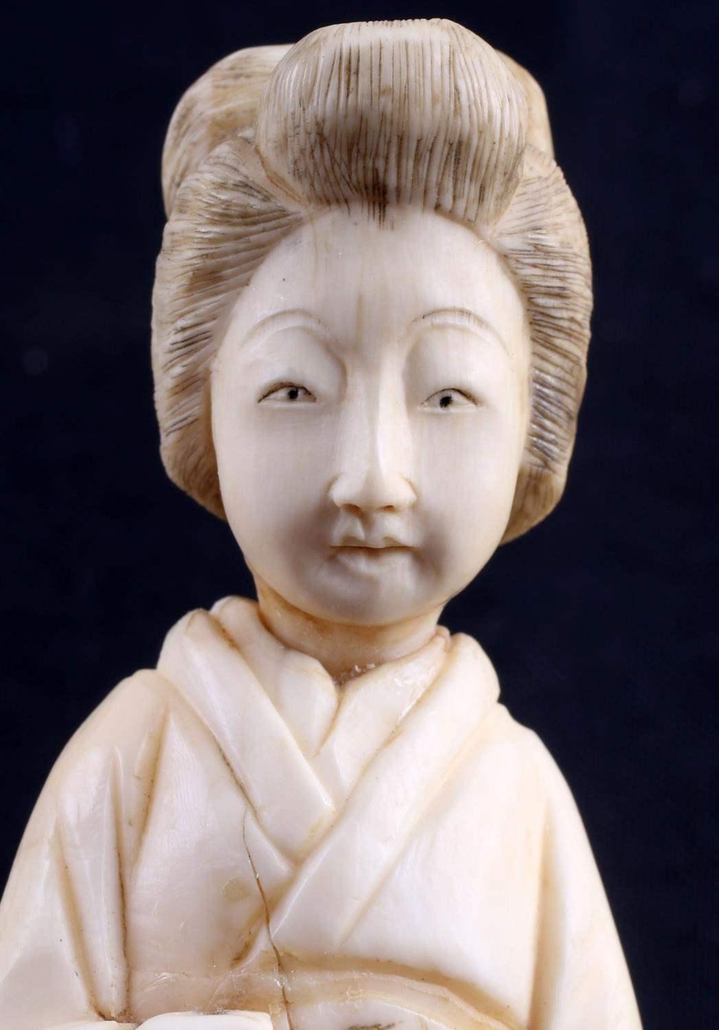 ANTIQUE IVORY FIGURAL MEIJI PERIOD OKIMONO