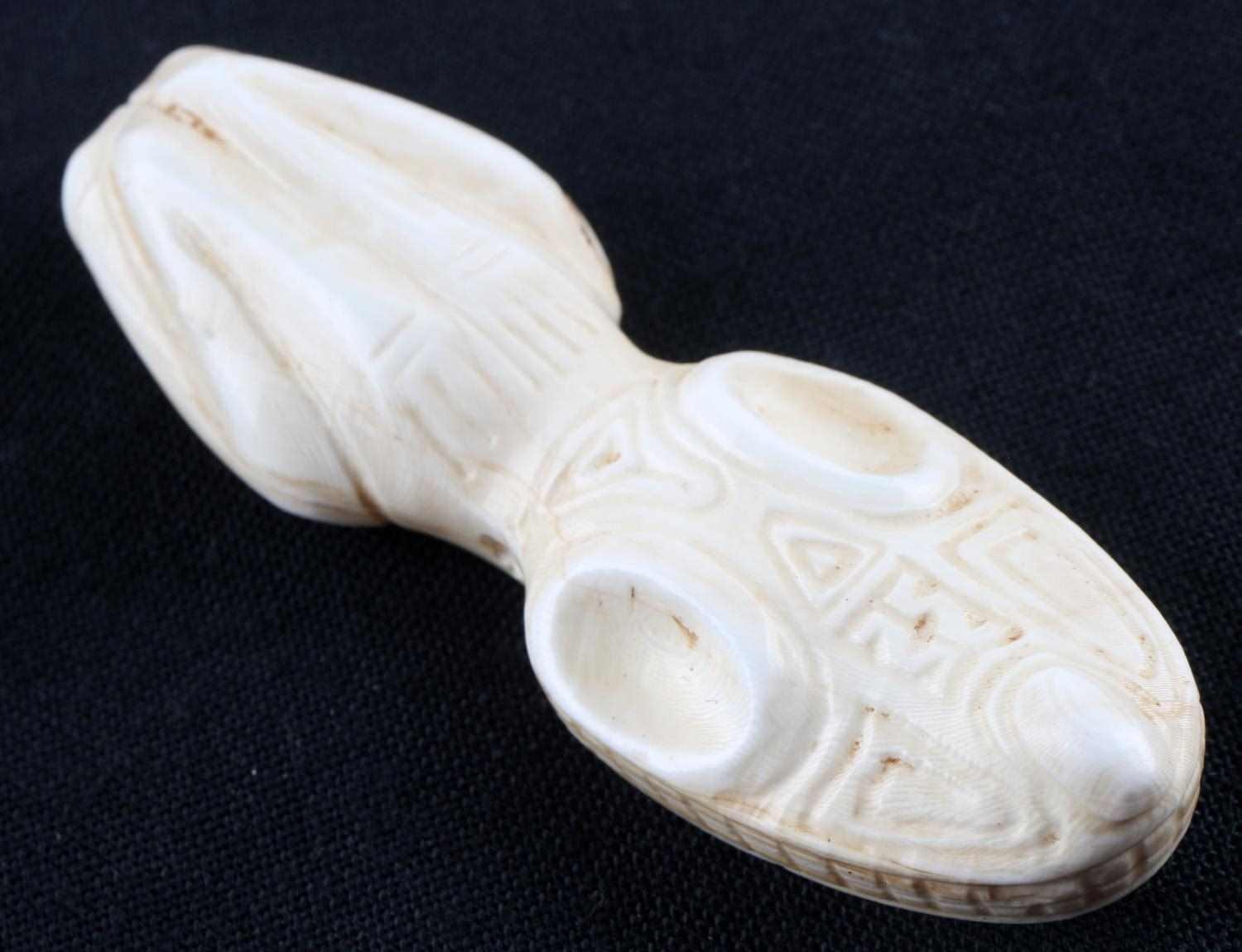 PRE COLUMBIA TAINO CULTURE SMALL REPTILIAN PENDANT