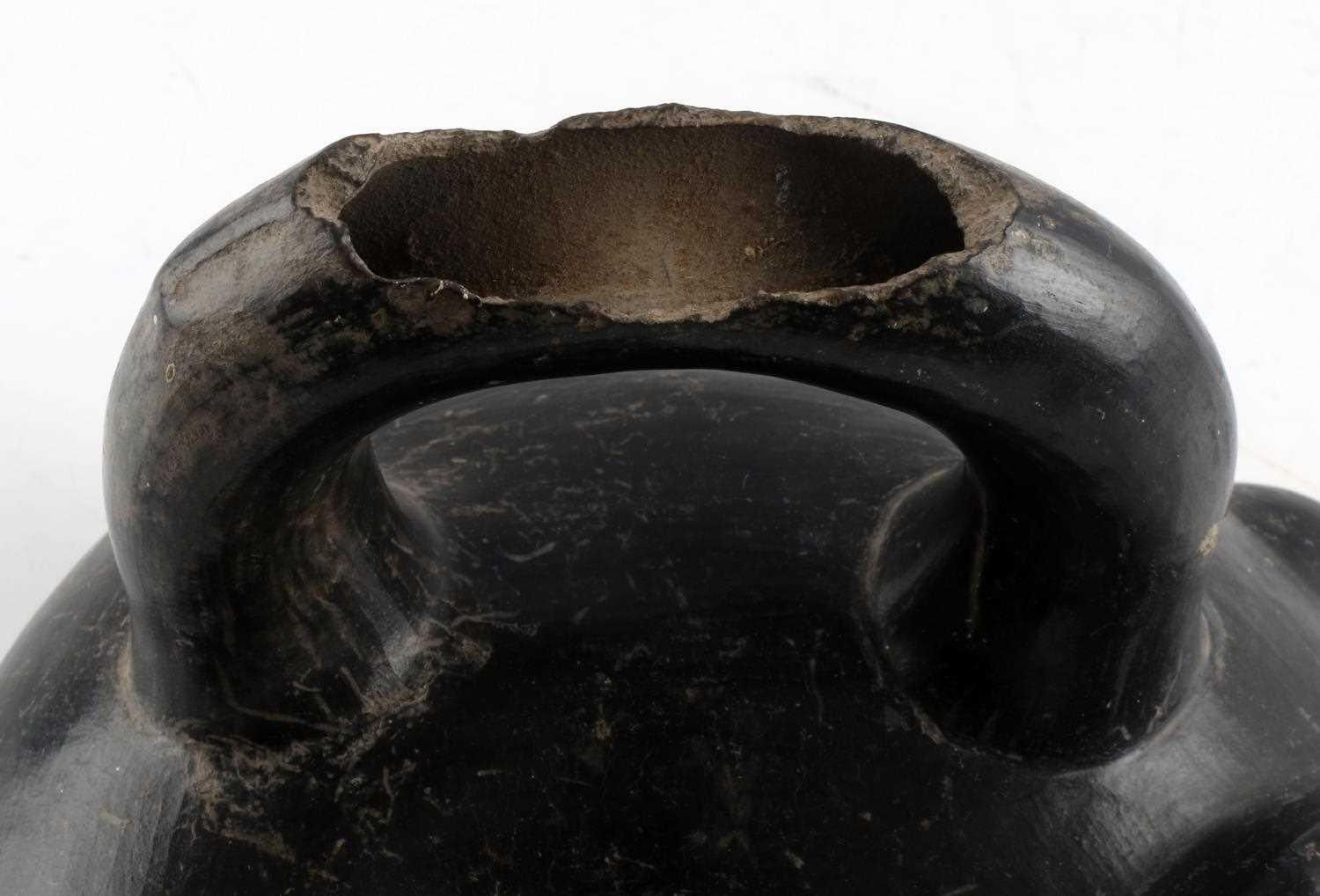 PRE COLUMBIAN POTTERY BLACKWARE STIRRUP VESSEL