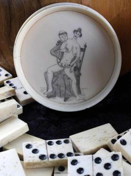 19TH C DOMINOES IN EROTICA SCRIMSHAWED GAME BOX