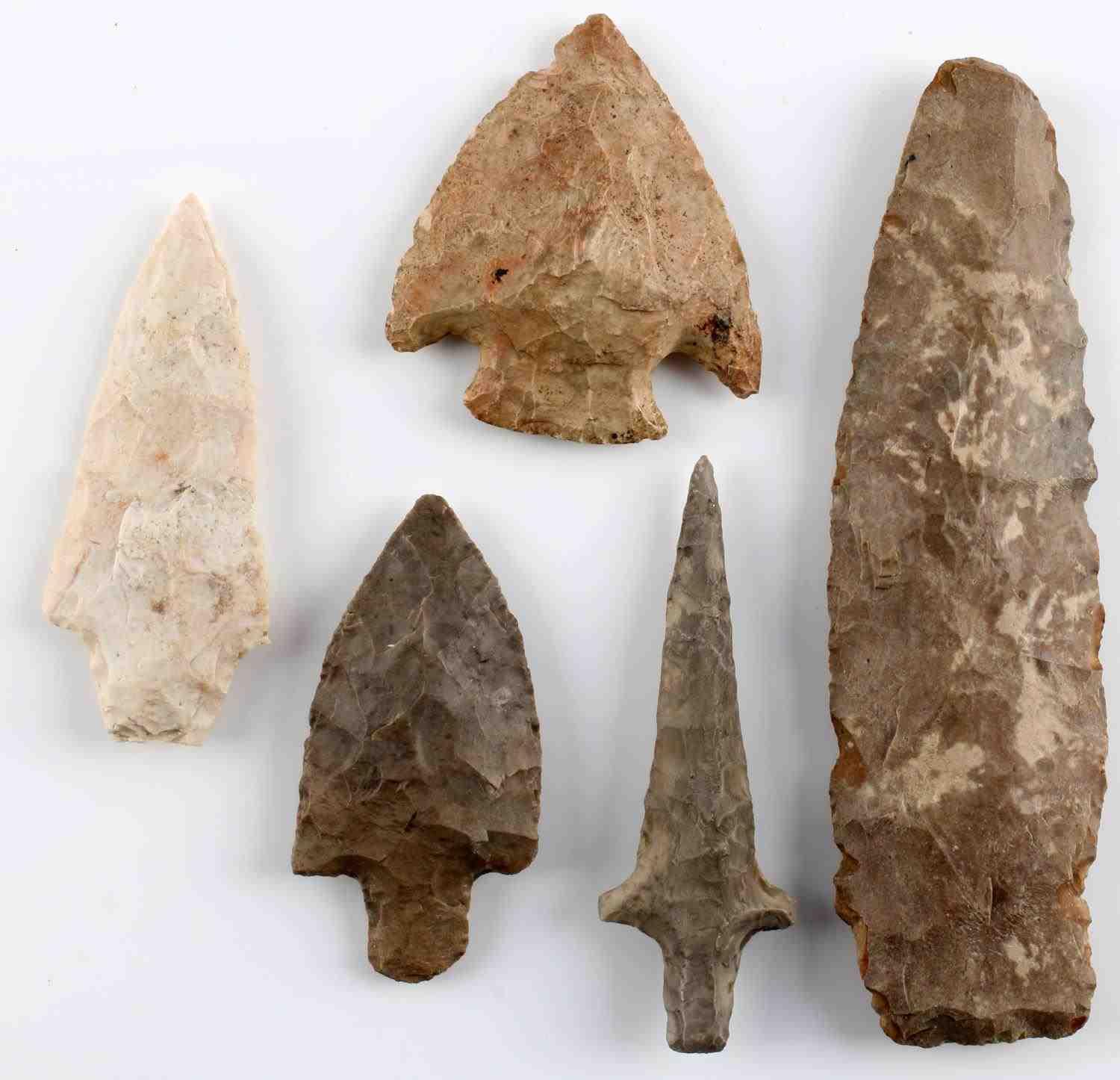 LOT OF 5 NATIVE AMERICAN BLADE ARROWHEAD ARTIFACTS